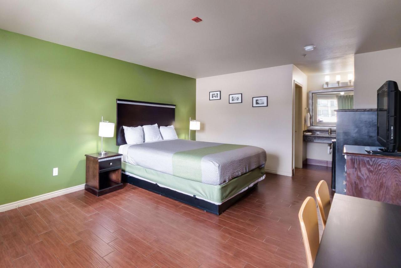 Motel 6 Floresville 外观 照片